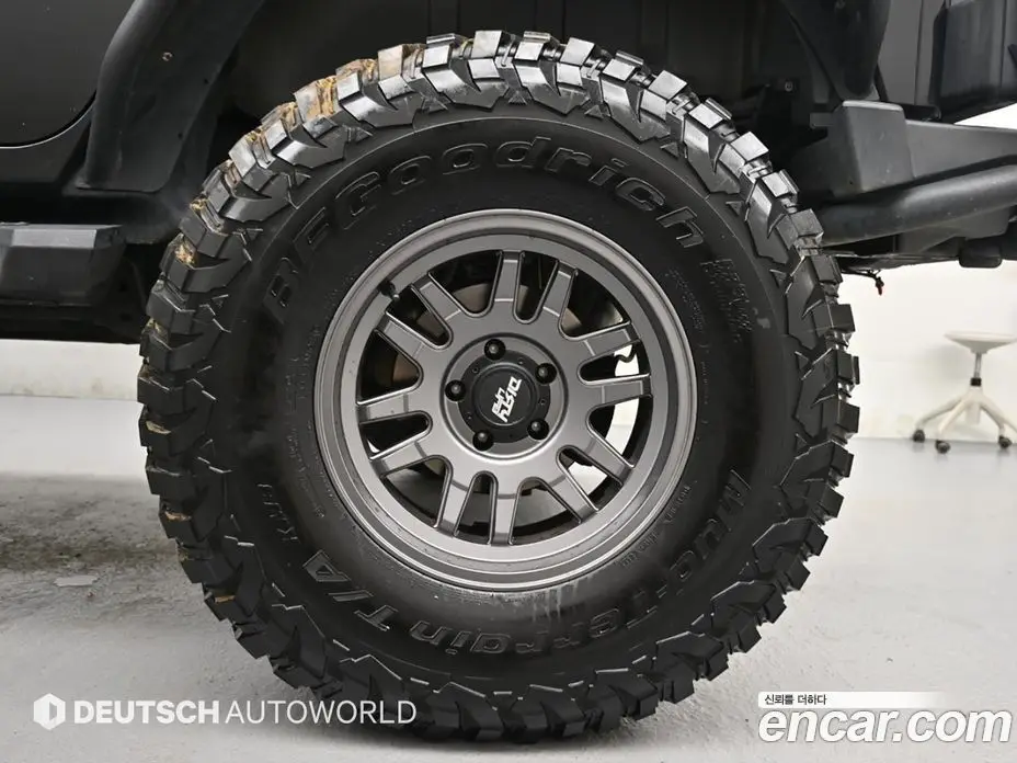 Jeep Wrangler 2012 2.8 автомат (гидро), фото 5 Jeep Wrangler 2012 2.8 автомат (гидро), фото 5