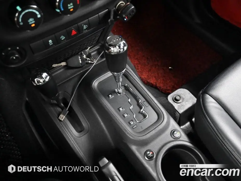 Jeep Wrangler 2012 2.8 автомат (гидро), фото 9 Jeep Wrangler 2012 2.8 автомат (гидро), фото 9