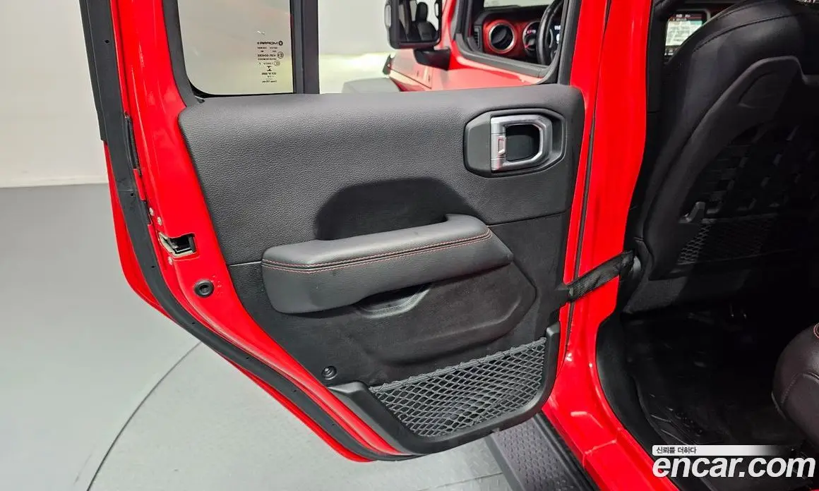 Jeep Wrangler 2019 2.0 автомат (гидро), фото 15