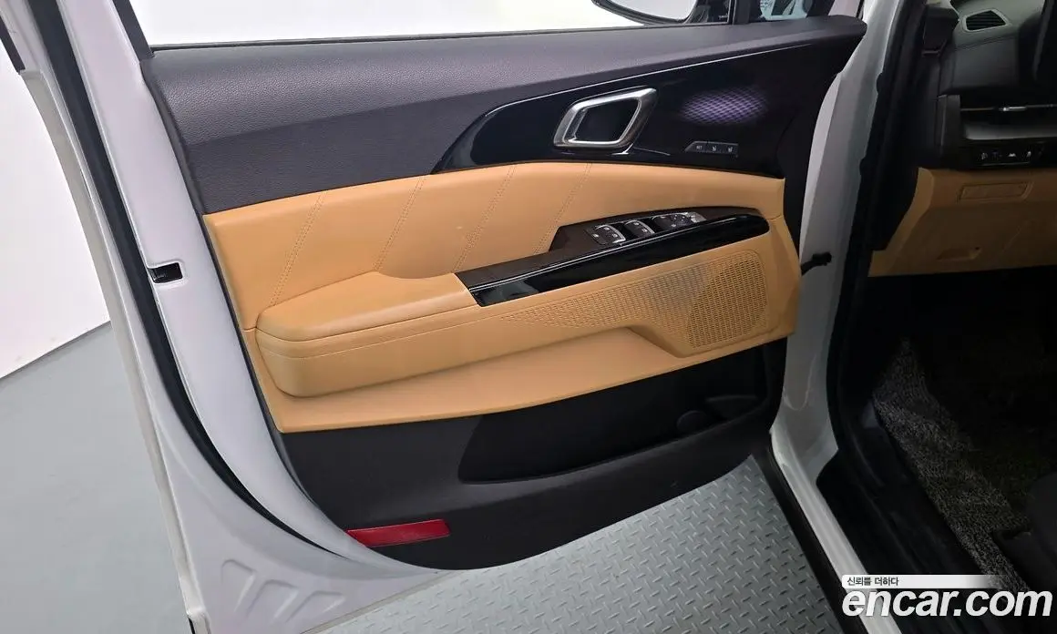 Kia Carnival 2020 2.2 автомат (гидро), фото 14