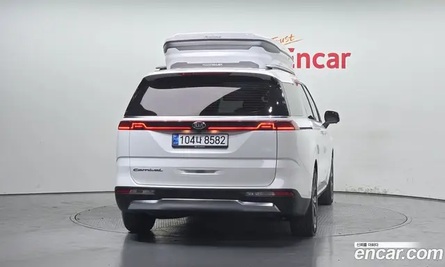 Kia Carnival 2020 2.2 автомат (гидро), миниатюра 4