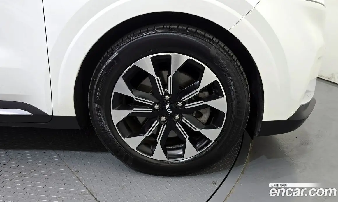Kia Carnival 2020 2.2 автомат (гидро), фото 7