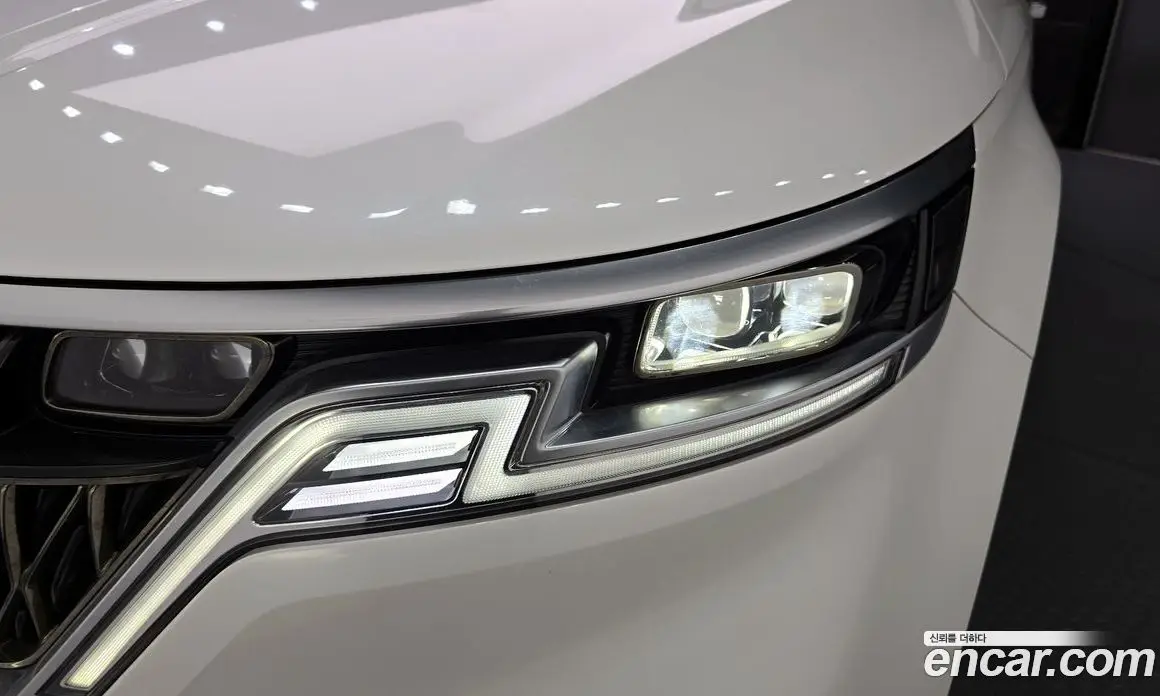 Kia Carnival 2020 2.2 автомат (гидро), фото 8