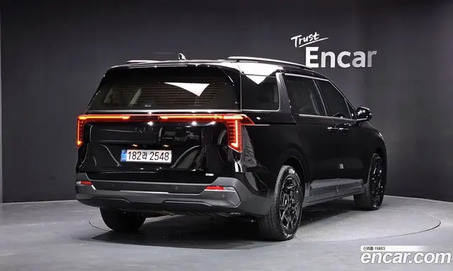 Kia Carnival, 2025, 1 895 км