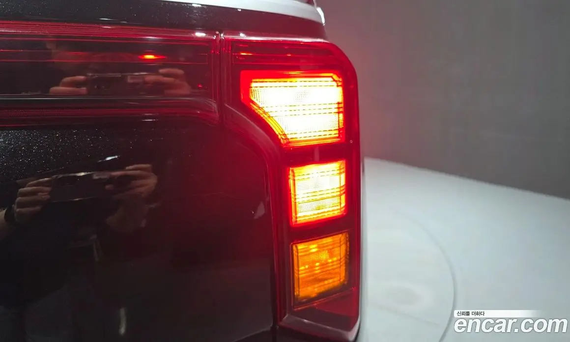 Kia Carnival 2025 1.6 автомат (гидро), фото 9