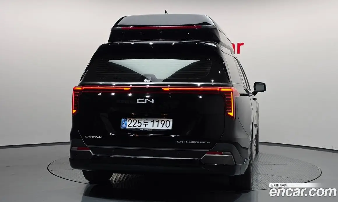Kia Carnival 2025 2.2 автомат (гидро), фото 4 Kia Carnival 2025 2.2 автомат (гидро), фото 4