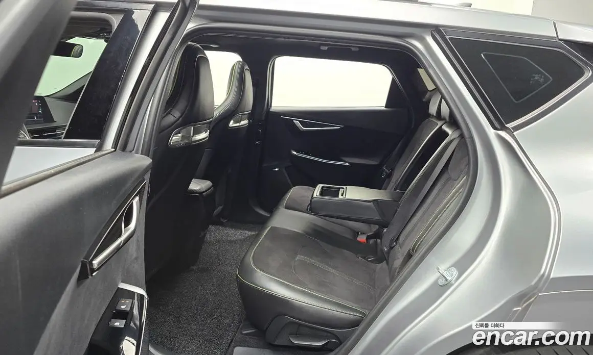 Kia EV6 2023 0.1 автомат (гидро), фото 17 Kia EV6 2023 0.1 автомат (гидро), фото 17