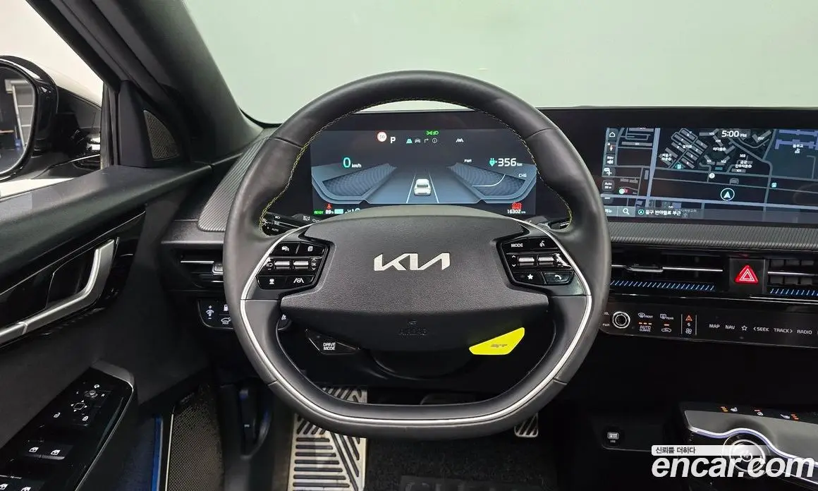 Kia EV6 2023 0.1 автомат (гидро), фото 18 Kia EV6 2023 0.1 автомат (гидро), фото 18