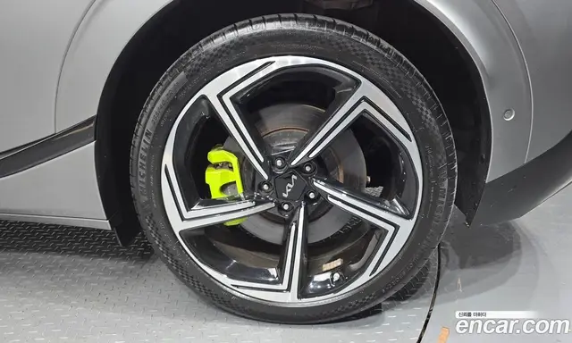Kia EV6 2023 0.1 автомат (гидро), миниатюра 7 Kia EV6 2023 0.1 автомат (гидро), миниатюра 7