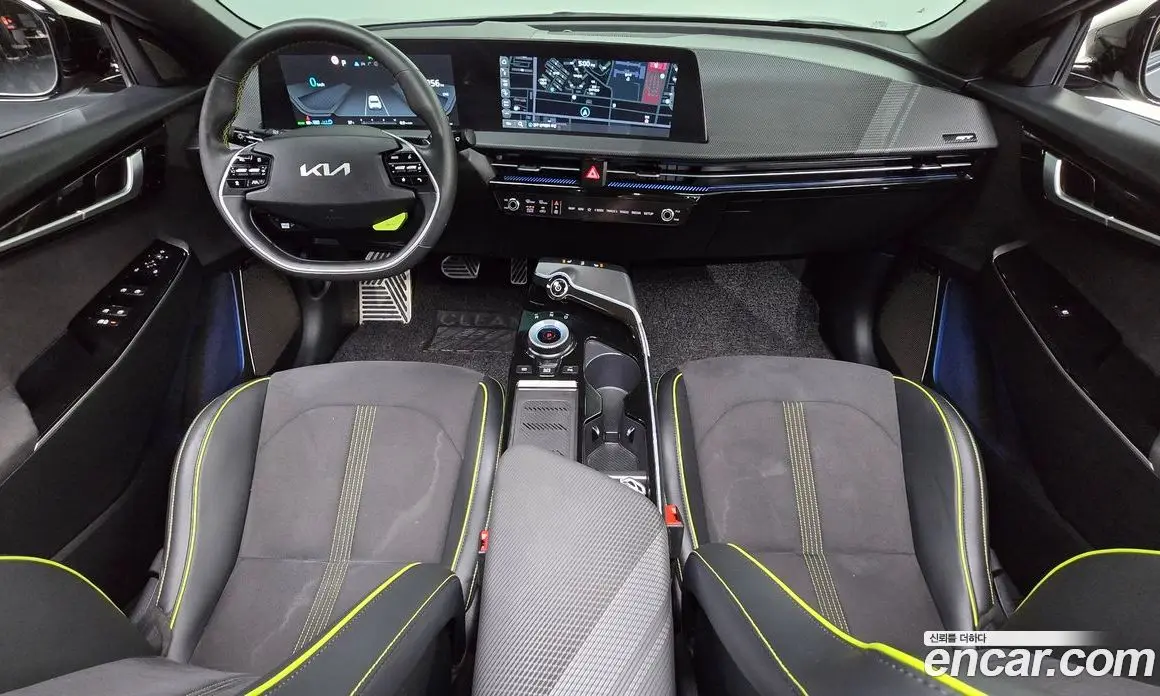 Kia EV6 2023 0.1 автомат (гидро), фото 10 Kia EV6 2023 0.1 автомат (гидро), фото 10