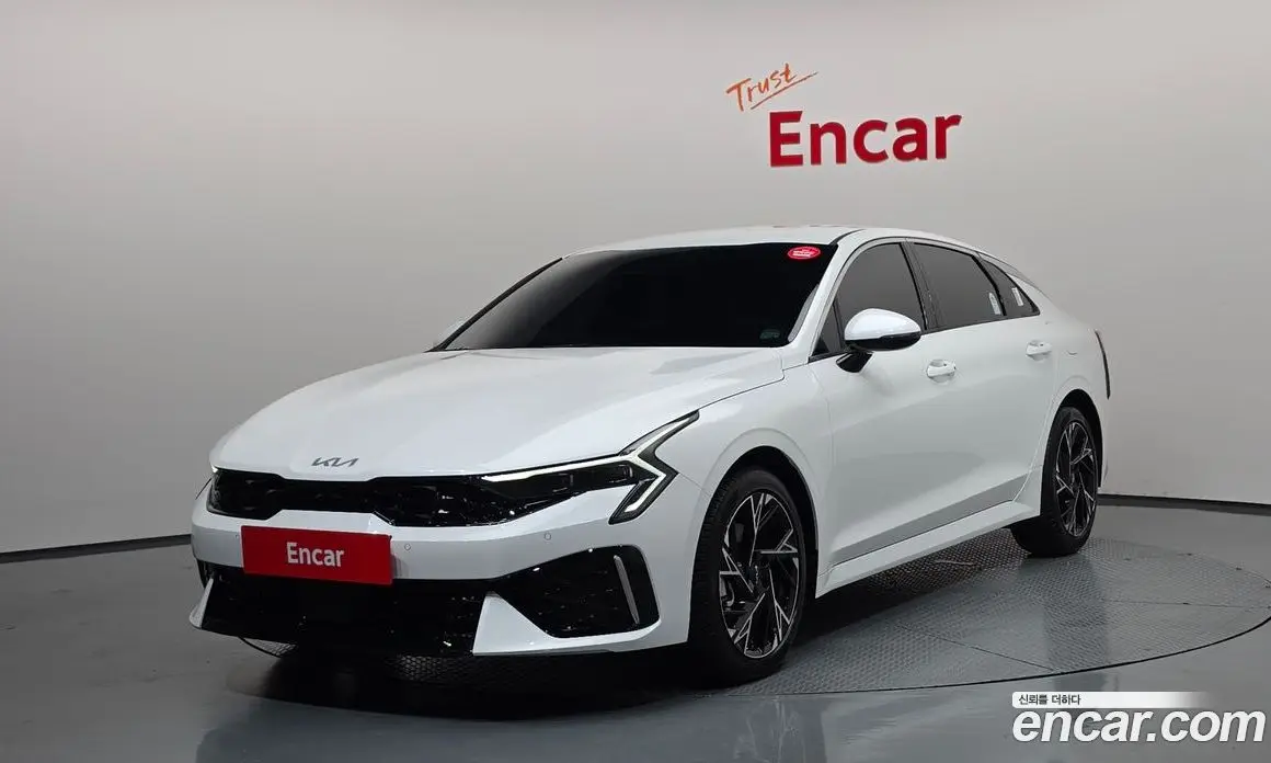 Kia K5 (Optima) 2025 2.0 автомат (гидро), фото 1 Kia K5 (Optima) 2025 2.0 автомат (гидро), фото 1