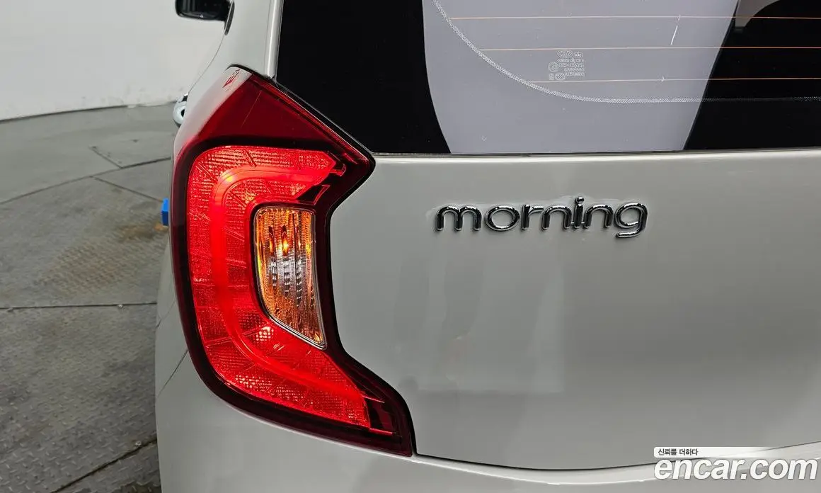 Kia Morning 2018 1.0 автомат (гидро), фото 9 Kia Morning 2018 1.0 автомат (гидро), фото 9