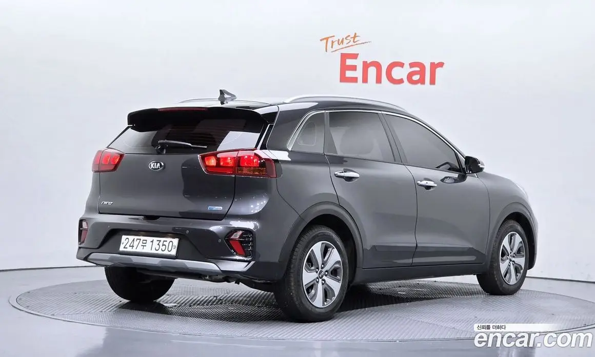 Kia Niro 2020 1.6 автомат (гидро), фото 1 Kia Niro 2020 1.6 автомат (гидро), фото 1