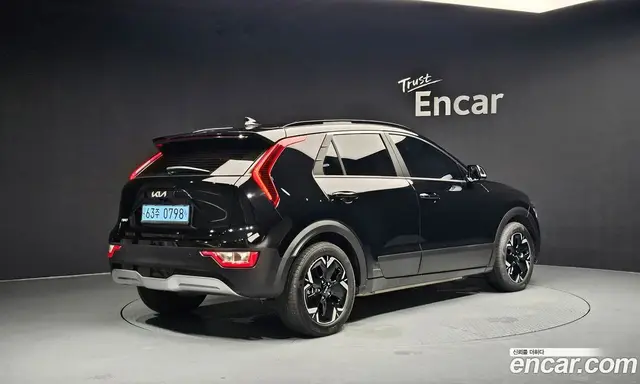 Kia Niro, 2023, 14 409 км
