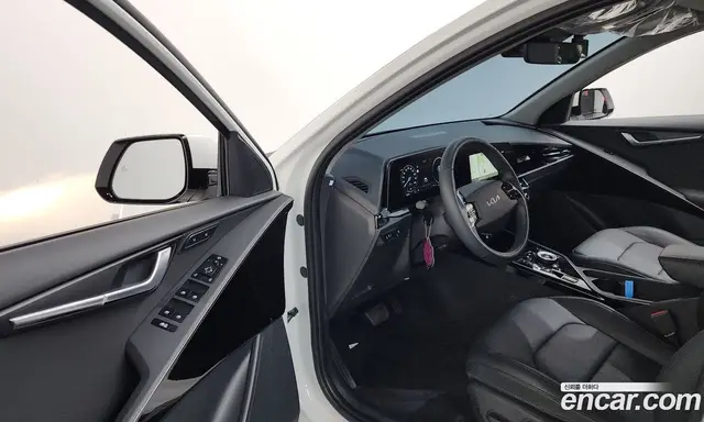 Kia Niro 2023 0.2 автомат (гидро), миниатюра 12