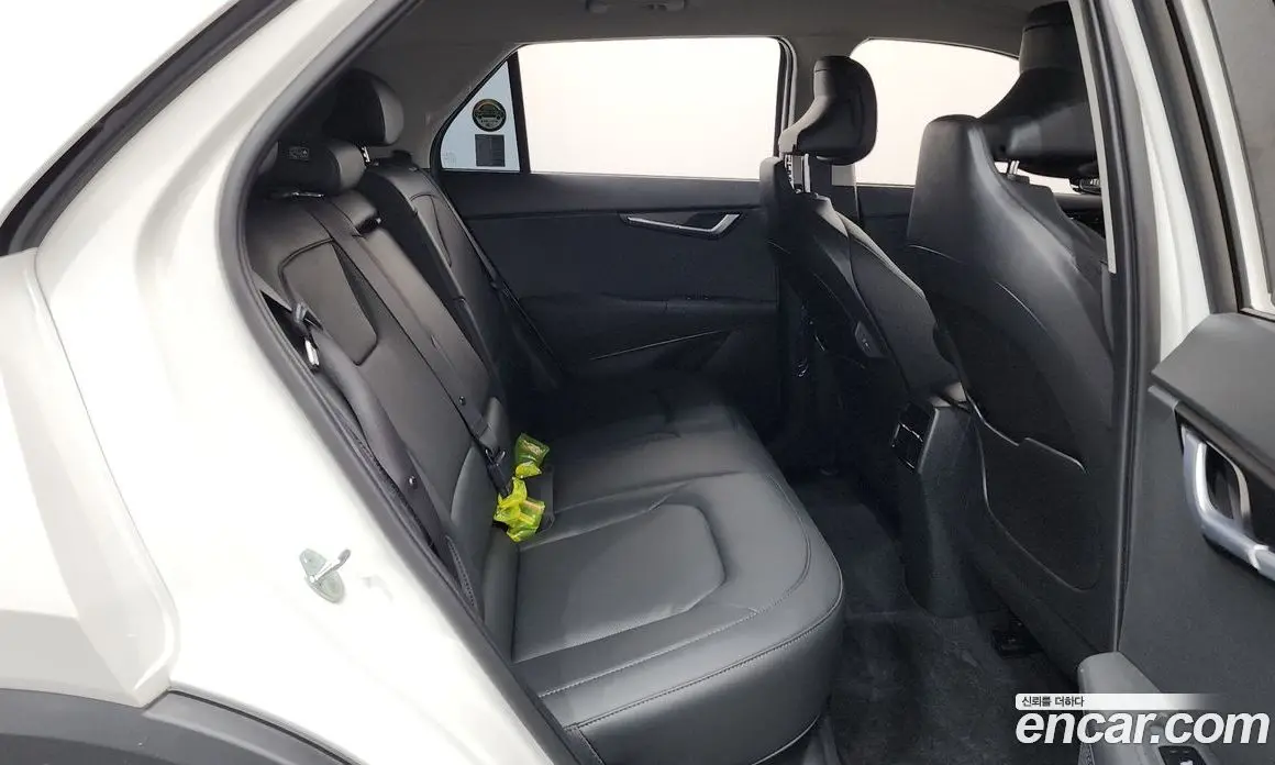 Kia Niro 2023 0.2 автомат (гидро), фото 16