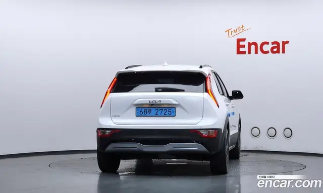 Kia Niro 2023 0.2 автомат (гидро), миниатюра 3