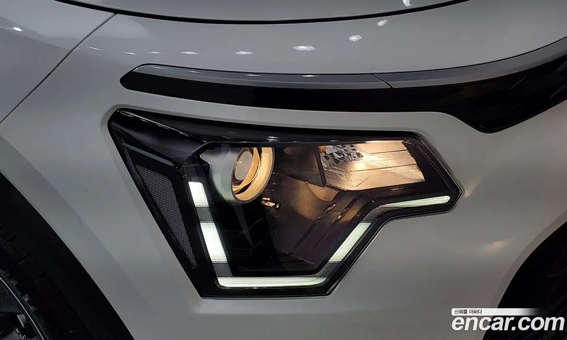Kia Niro 2023 0.2 автомат (гидро), фото 7