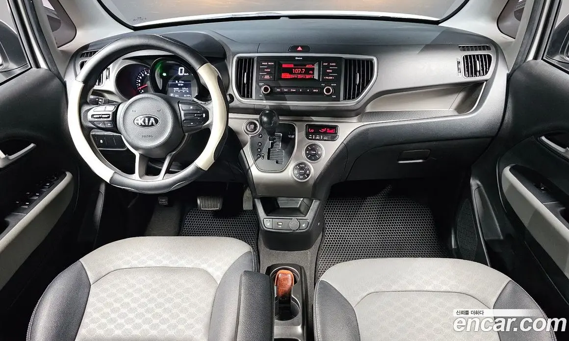 Kia Ray 2021 1.0 автомат (гидро), фото 10