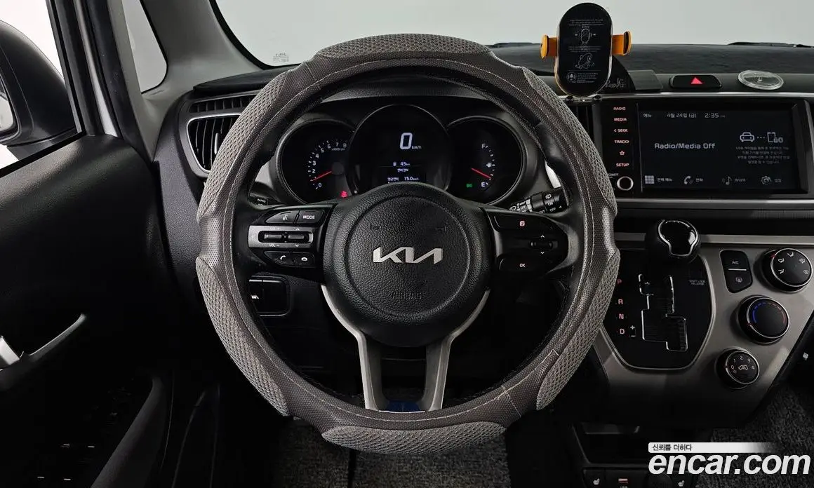 Kia Ray 2022 1.0 автомат (гидро), фото 18