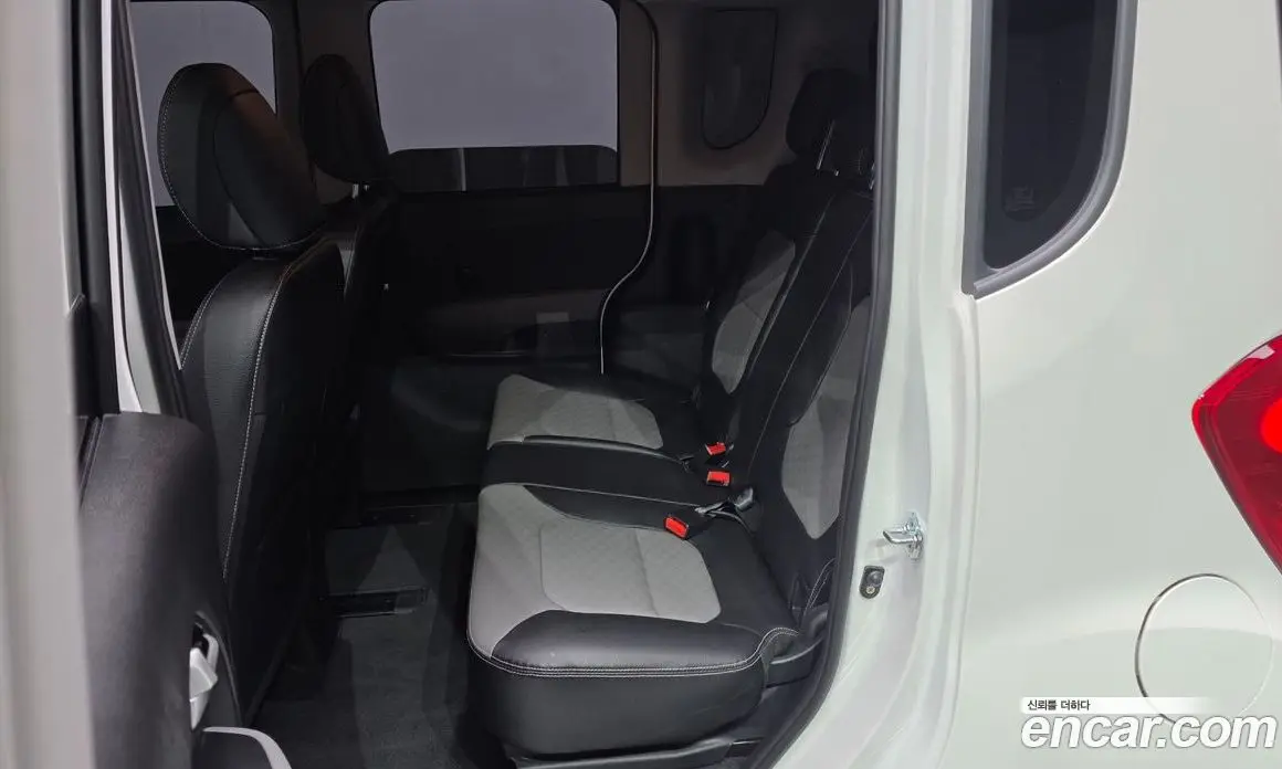 Kia Ray 2022 1.0 автомат (гидро), фото 16