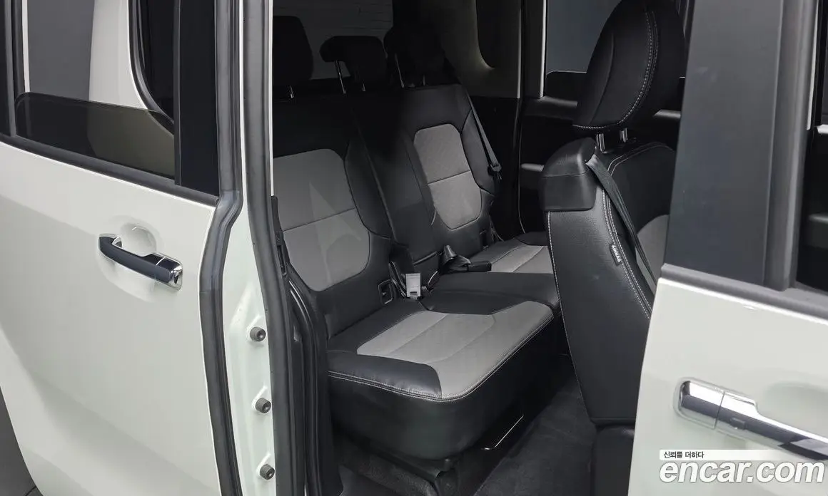 Kia Ray 2022 1.0 автомат (гидро), фото 18