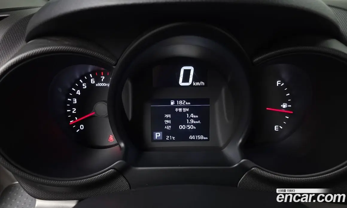 Kia Ray 2022 1.0 автомат (гидро), фото 11