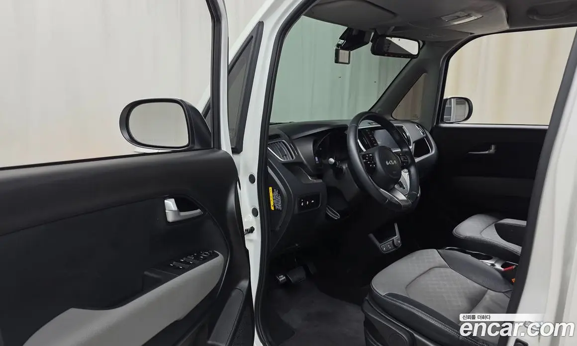 Kia Ray 2022 1.0 автомат (гидро), фото 13