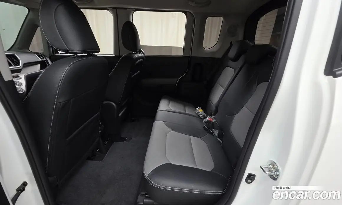 Kia Ray 2022 1.0 автомат (гидро), фото 16