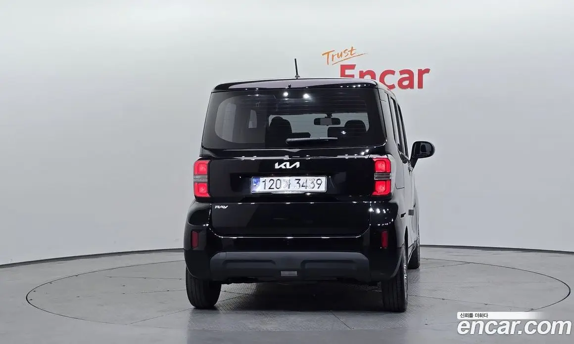 Kia Ray 2023 1.0 автомат (гидро), фото 4