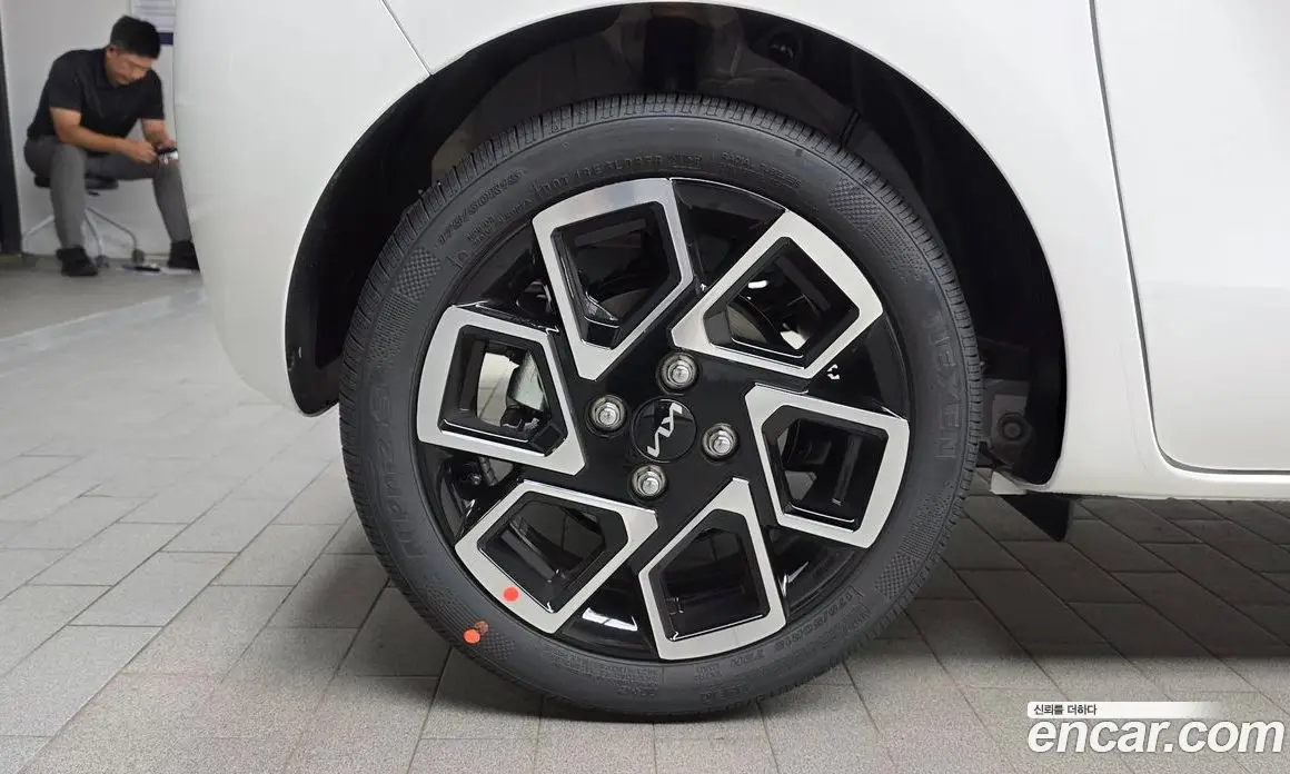Kia Ray 2026 1.0 автомат (гидро), фото 5 Kia Ray 2026 1.0 автомат (гидро), фото 5