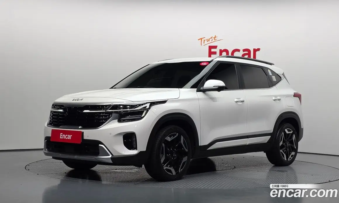 Kia Seltos 2024 2.0 автомат (гидро), фото 1 Kia Seltos 2024 2.0 автомат (гидро), фото 1