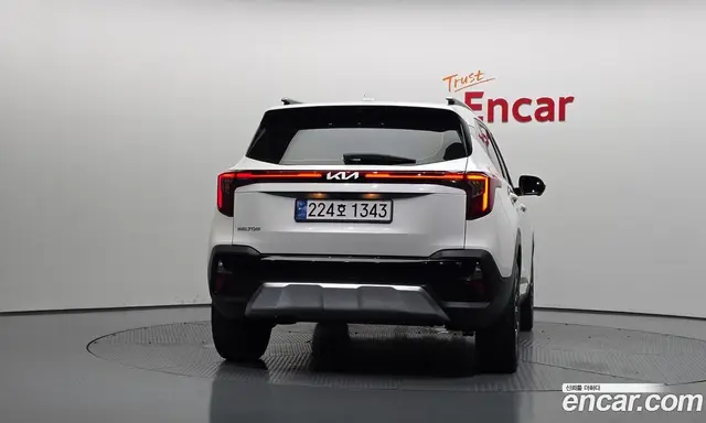 Kia Seltos 2024 2.0 автомат (гидро), миниатюра 4 Kia Seltos 2024 2.0 автомат (гидро), миниатюра 4