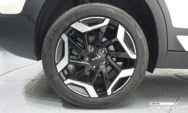 Kia Seltos 2024 2.0 автомат (гидро), миниатюра 5 Kia Seltos 2024 2.0 автомат (гидро), миниатюра 5