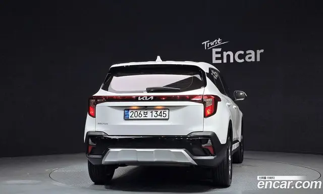 Kia Seltos 2025 2.0 автомат (гидро), миниатюра 4 Kia Seltos 2025 2.0 автомат (гидро), миниатюра 4