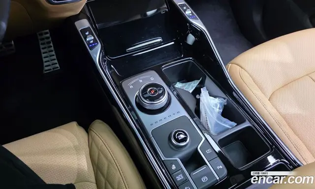 Kia Sorento 2023 1.6 автомат (гидро), миниатюра 12