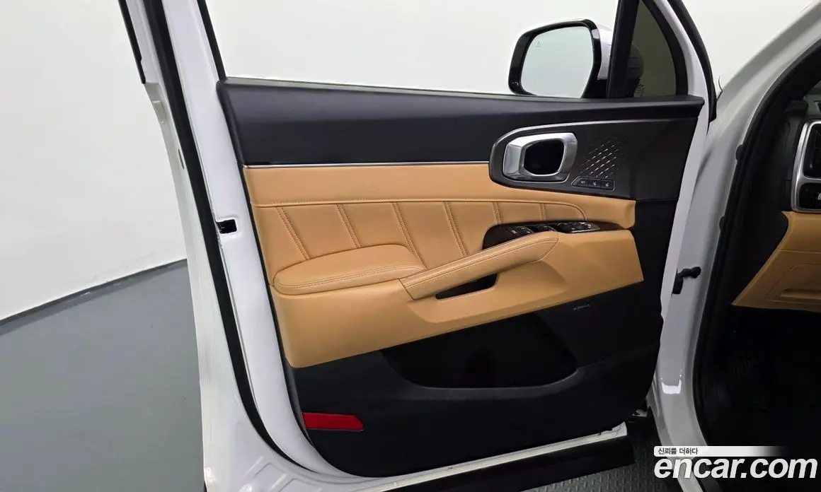 Kia Sorento 2023 1.6 автомат (гидро), фото 14 Kia Sorento 2023 1.6 автомат (гидро), фото 14