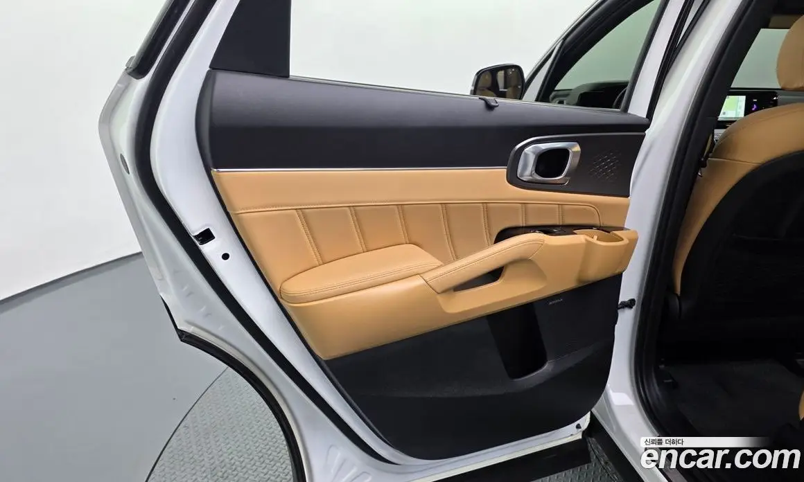 Kia Sorento 2023 1.6 автомат (гидро), фото 15 Kia Sorento 2023 1.6 автомат (гидро), фото 15