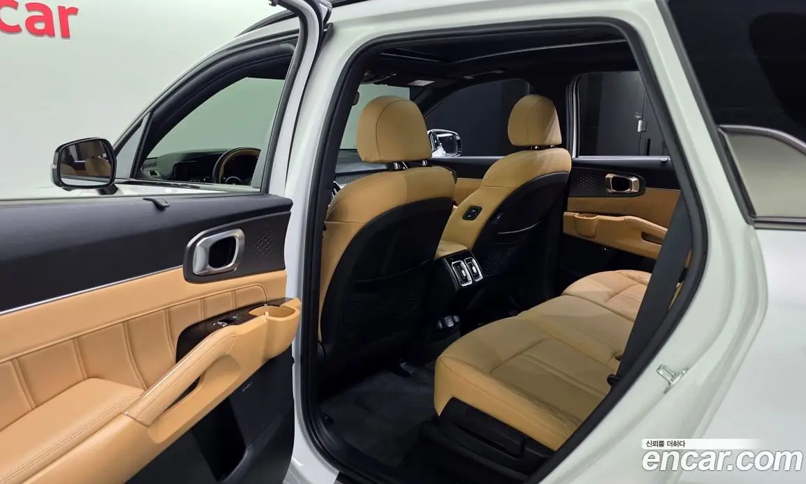 Kia Sorento 2023 1.6 автомат (гидро), фото 16 Kia Sorento 2023 1.6 автомат (гидро), фото 16