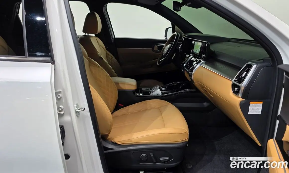 Kia Sorento 2023 1.6 автомат (гидро), фото 17 Kia Sorento 2023 1.6 автомат (гидро), фото 17