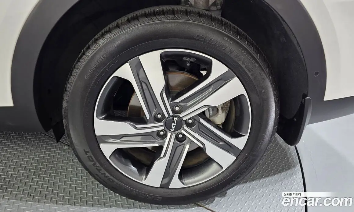 Kia Sorento 2023 1.6 автомат (гидро), фото 7 Kia Sorento 2023 1.6 автомат (гидро), фото 7