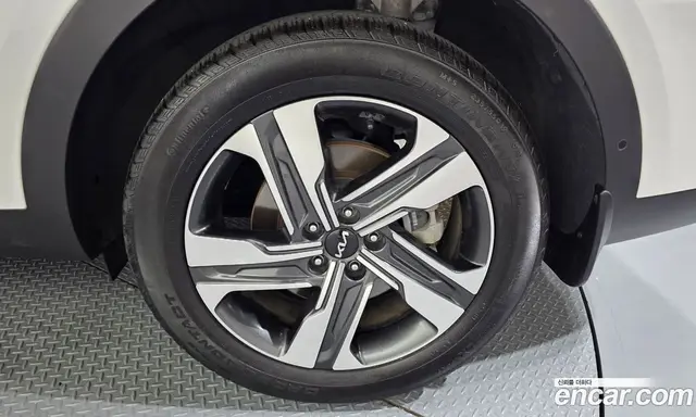 Kia Sorento 2023 1.6 автомат (гидро), миниатюра 7 Kia Sorento 2023 1.6 автомат (гидро), миниатюра 7