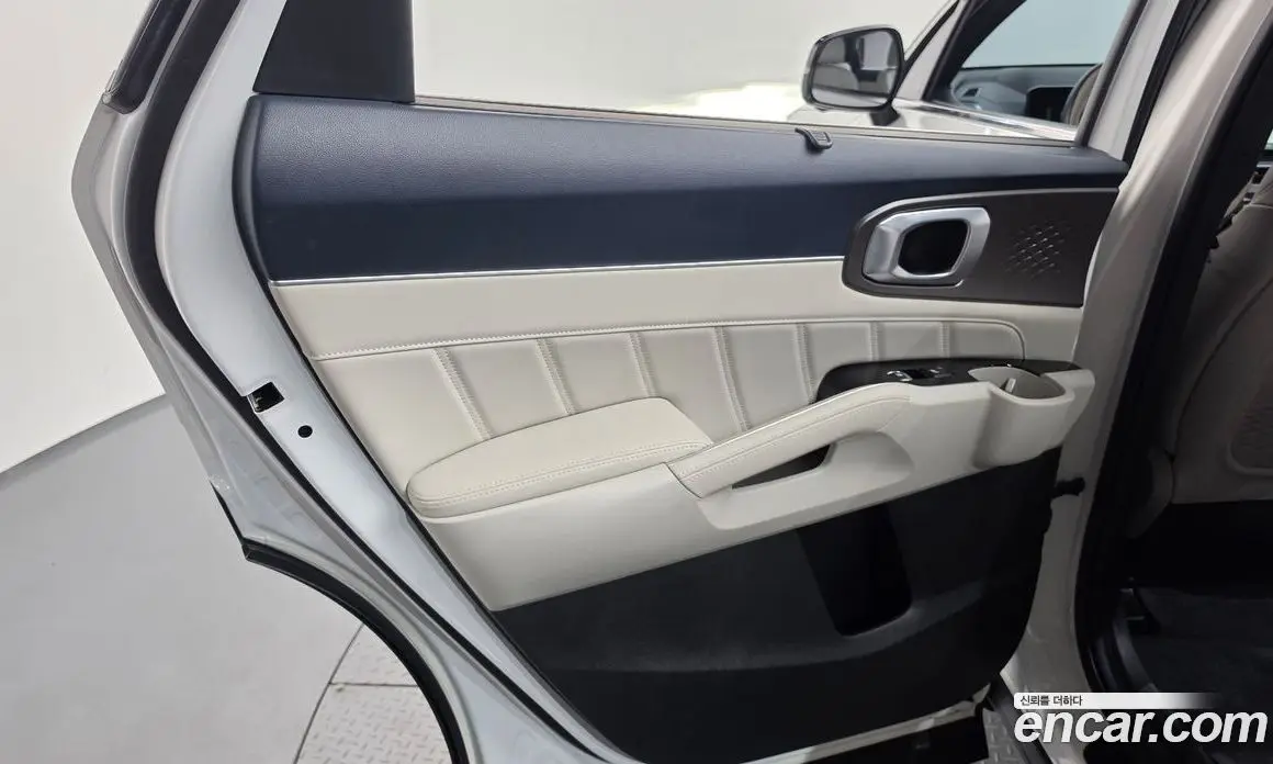Kia Sorento 2025 1.6 автомат (гидро), фото 15 Kia Sorento 2025 1.6 автомат (гидро), фото 15