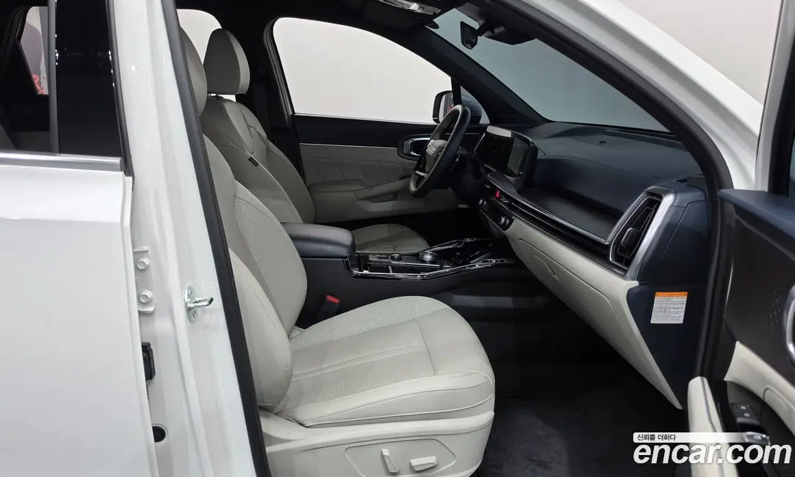Kia Sorento 2025 1.6 автомат (гидро), фото 16 Kia Sorento 2025 1.6 автомат (гидро), фото 16