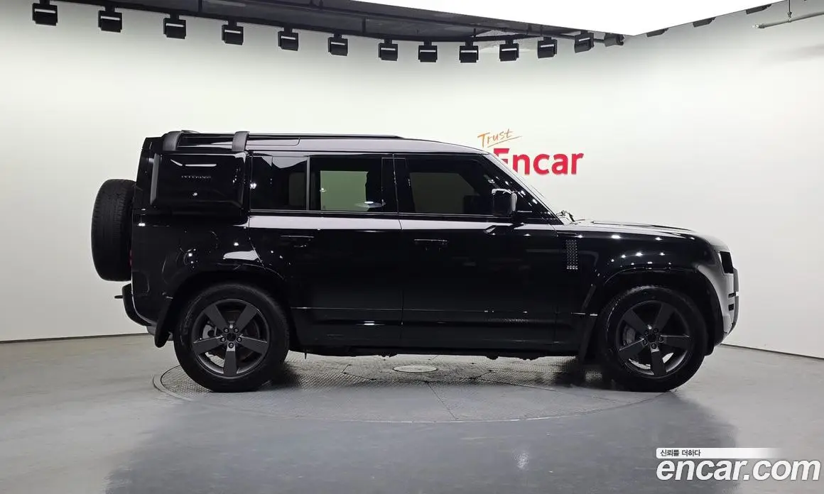 Land Rover Defender 2026 3.0 автомат (гидро), фото 5