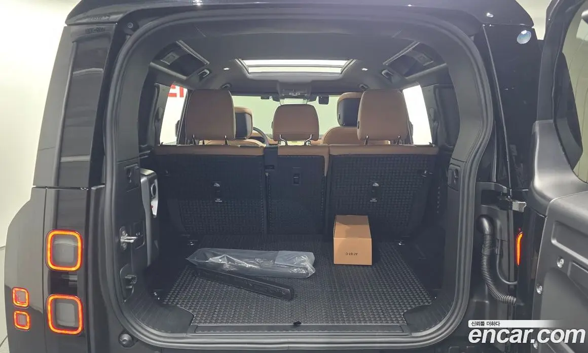 Land Rover Defender 2026 3.0 автомат (гидро), фото 10