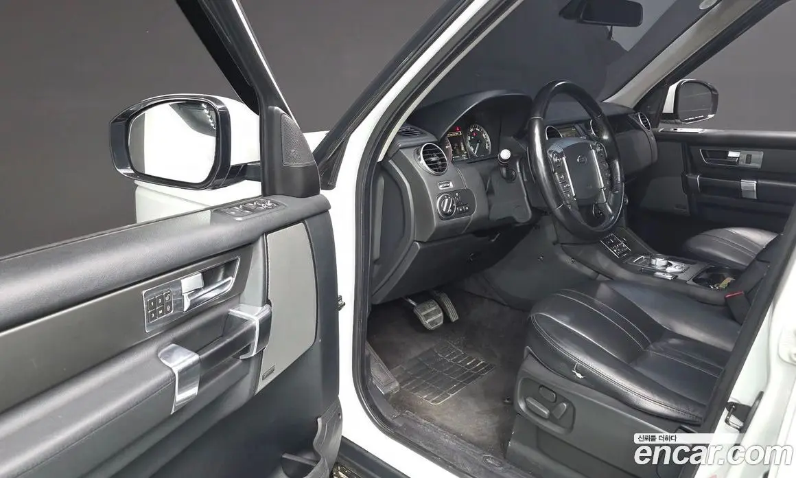 Land Rover Discovery 2014 3.0 автомат (гидро), фото 17 Land Rover Discovery 2014 3.0 автомат (гидро), фото 17