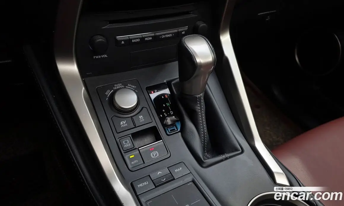 Lexus NX 2017 2.5 автомат (гидро), фото 11