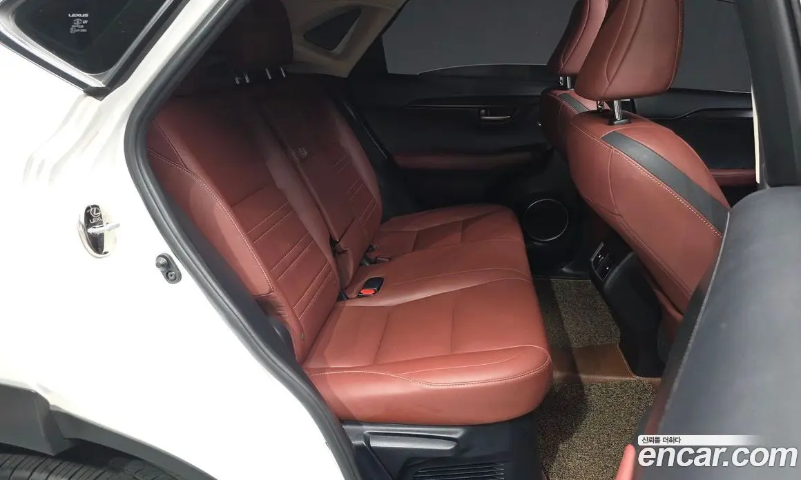 Lexus NX 2017 2.5 автомат (гидро), фото 17