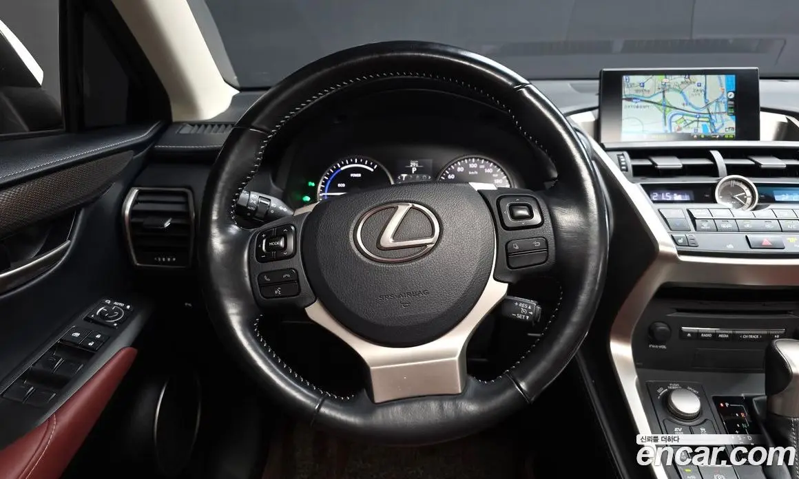 Lexus NX 2017 2.5 автомат (гидро), фото 18